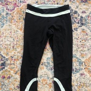 Lululemon Cropped Pants